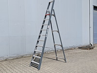 Werktrap altrex, 9 treeds met bordes - afbeelding 1 van  6