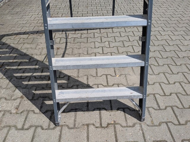Werktrap altrex, 9 treeds met bordes - afbeelding 3 van  6