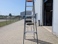 Werktrap altrex, 9 treeds met bordes - afbeelding 5 van  6