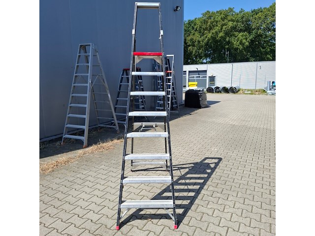 Werktrap altrex, tgb8 - afbeelding 2 van  3