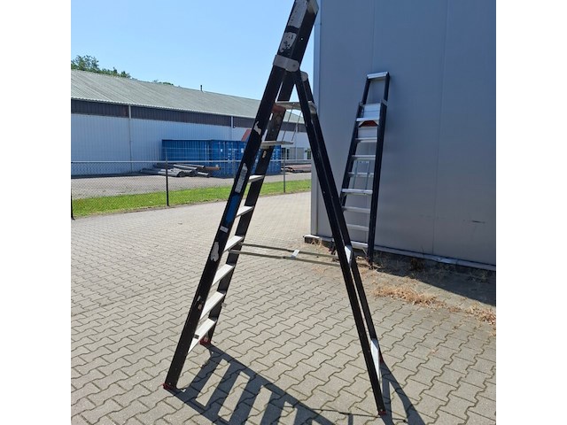 Werktrap altrex, tgb8 - afbeelding 3 van  3