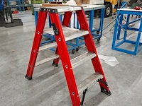 Werktrap kelfort, 2x 3 treeds met bordes - afbeelding 3 van  5