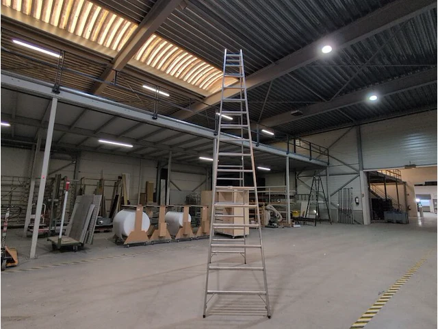 Werktrap zarges, z600, 2x 16 treeds - afbeelding 2 van  5