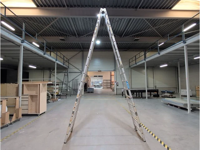 Werktrap zarges, z600, 2x 16 treeds - afbeelding 4 van  5