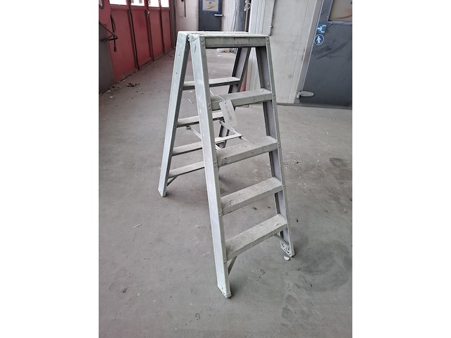 Werktrap - afbeelding 1 van  2