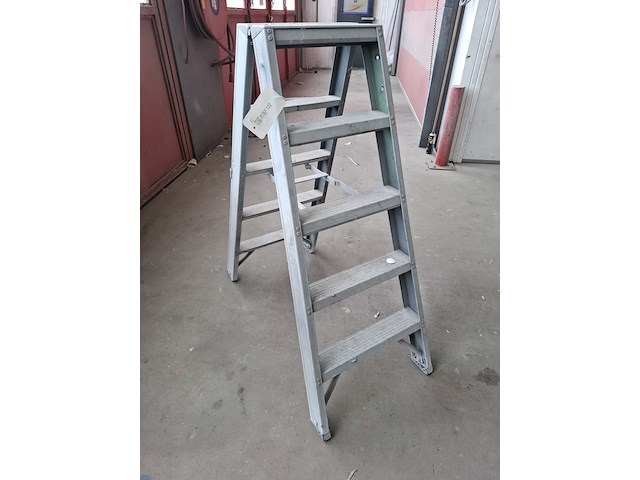 Werktrap - afbeelding 1 van  2