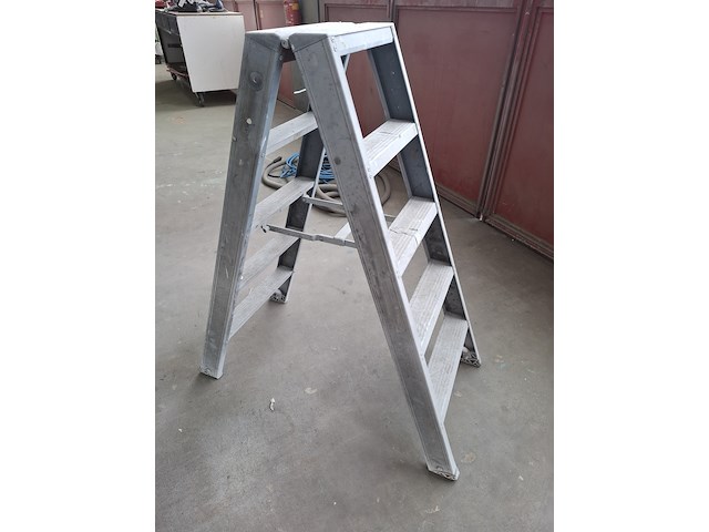 Werktrap - afbeelding 2 van  2