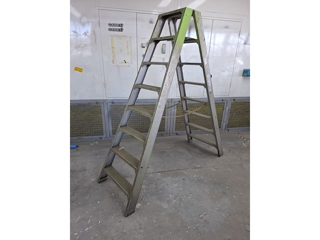 Werktrap - afbeelding 1 van  2