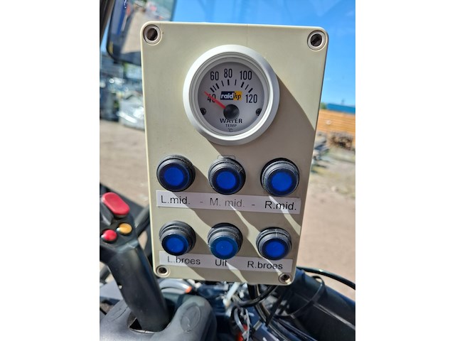 Werktuigdrager met heetwatermachine, multihog, cx75, 2016 - afbeelding 7 van  42