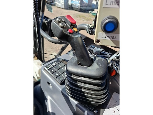 Werktuigdrager met heetwatermachine, multihog, cx75, 2016 - afbeelding 8 van  42
