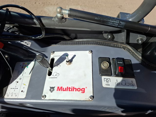 Werktuigdrager met heetwatermachine, multihog, cx75, 2016 - afbeelding 9 van  42