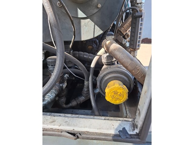 Werktuigdrager met heetwatermachine, multihog, cx75, 2016 - afbeelding 24 van  42