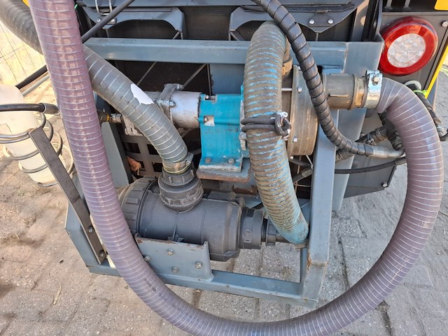Werktuigdrager met heetwatermachine, multihog, cx75, 2016 - afbeelding 38 van  42