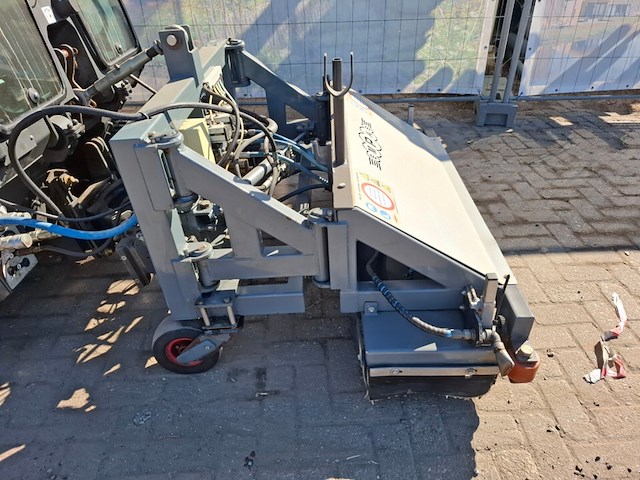 Werktuigdrager met heetwatermachine, multihog, cx75, 2016 - afbeelding 42 van  42