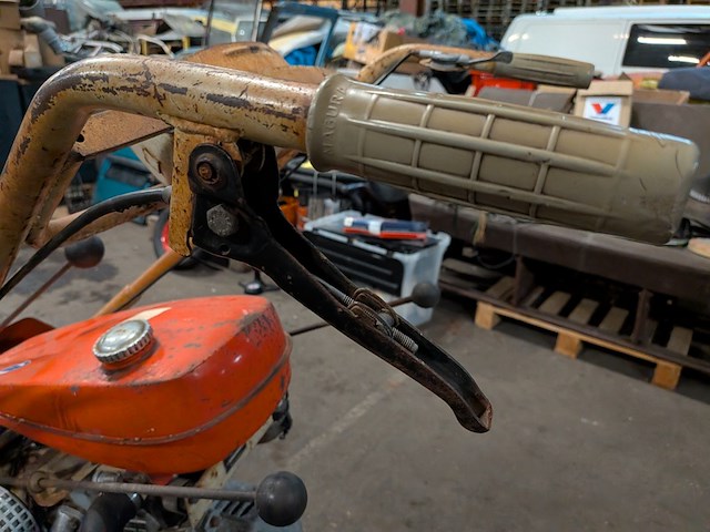 Werktuigdrager met maaibalk, agria - afbeelding 4 van  15