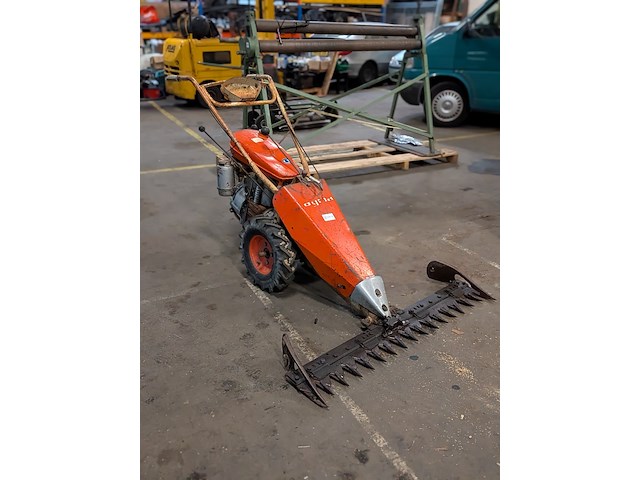 Werktuigdrager met maaibalk, agria - afbeelding 1 van  15