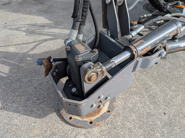 Werktuigdrager met onkruidborstel, lm trac, 287 - afbeelding 2 van  33