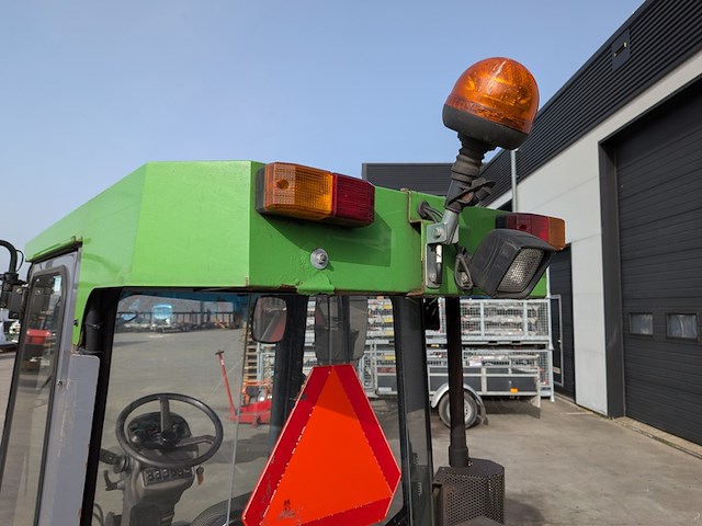 Werktuigdrager met onkruidborstel, lm trac, 287 - afbeelding 13 van  33