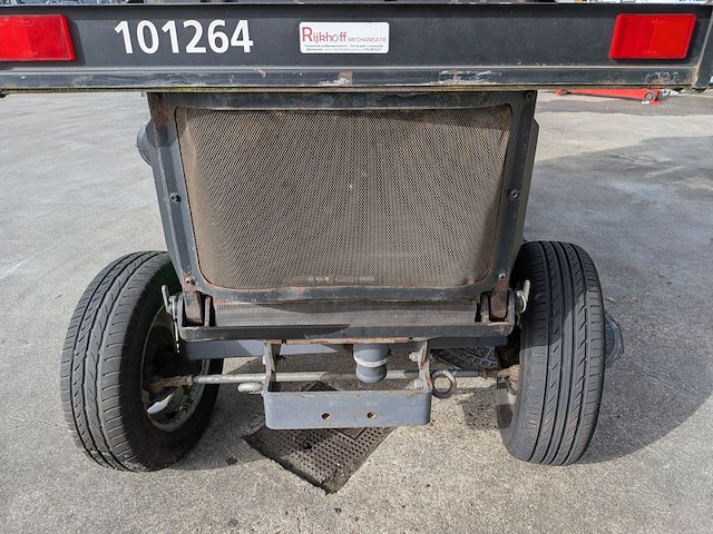 Werktuigdrager met onkruidborstel, lm trac, 287 - afbeelding 15 van  33