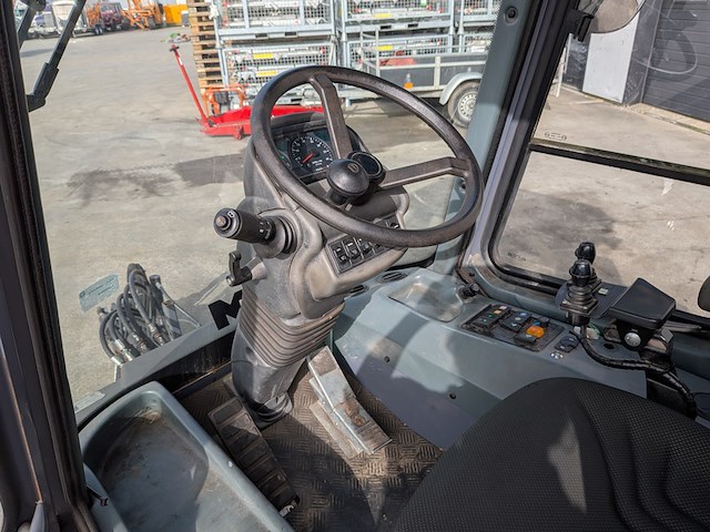 Werktuigdrager met onkruidborstel, lm trac, 287 - afbeelding 19 van  33