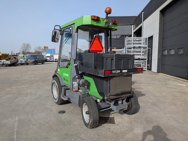 Werktuigdrager met onkruidborstel, lm trac, 287 - afbeelding 23 van  33