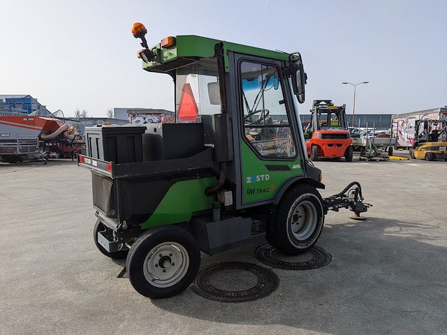 Werktuigdrager met onkruidborstel, lm trac, 287 - afbeelding 29 van  33