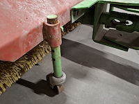 Werktuigdrager met veegborstel, jolly eurogarden - afbeelding 8 van  23