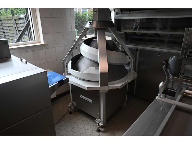 Werner & pfleiderer cr 59 conische opbolmachine - afbeelding 1 van  9