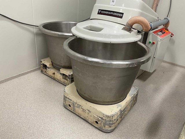 Werner & pfleiderer uc 80 a spiraalkneder - afbeelding 9 van  10