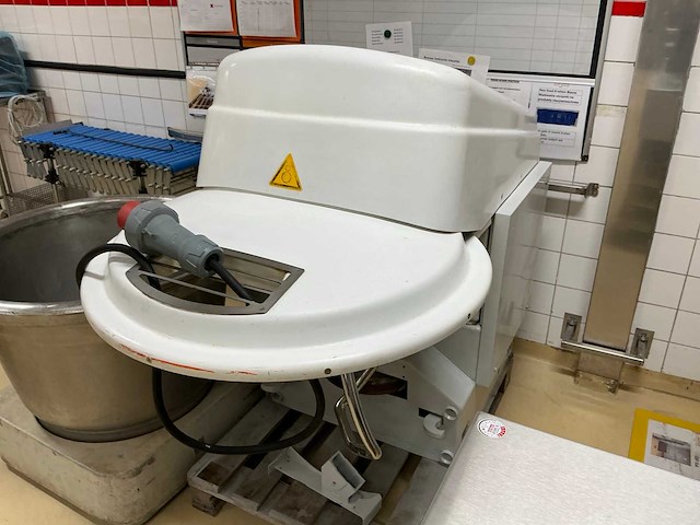 Werner & pfleiderer uc80 spiraalkneder - afbeelding 5 van  11