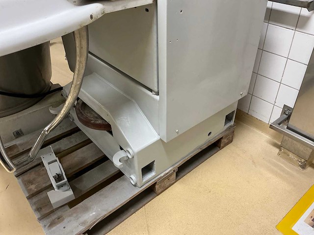 Werner & pfleiderer uc80 spiraalkneder - afbeelding 10 van  11