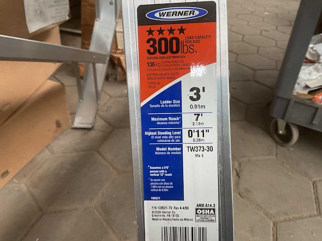 Werner tw373-30 stepladder - afbeelding 3 van  4