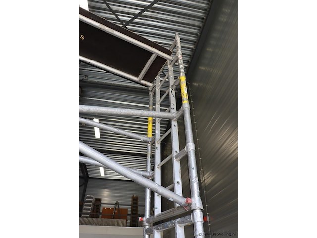 Wernerco hi-way mobiele rolsteiger - afbeelding 7 van  9