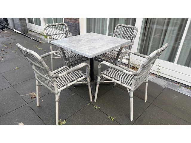 Werzalit compleet terrasmeubilair bestaande uit 15 tafels en 46 stoelen - afbeelding 2 van  12