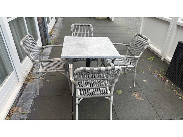 Werzalit compleet terrasmeubilair bestaande uit 15 tafels en 46 stoelen - afbeelding 4 van  12