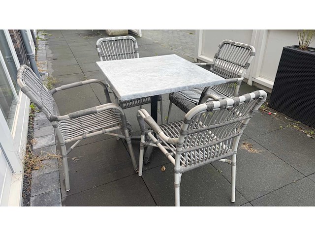 Werzalit compleet terrasmeubilair bestaande uit 15 tafels en 46 stoelen - afbeelding 5 van  12