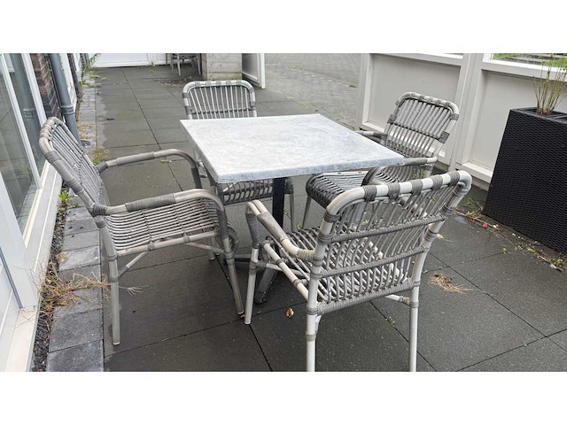 Werzalit compleet terrasmeubilair bestaande uit 15 tafels en 46 stoelen - afbeelding 6 van  12