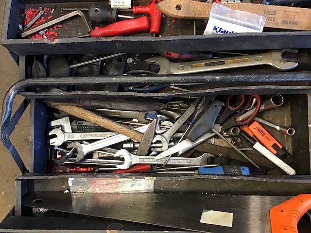 Wesma gereedschapskist met inhoud - afbeelding 2 van  4