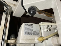 Wesseling eco-line elektrische massagetafel met voetpedaal - afbeelding 9 van  12