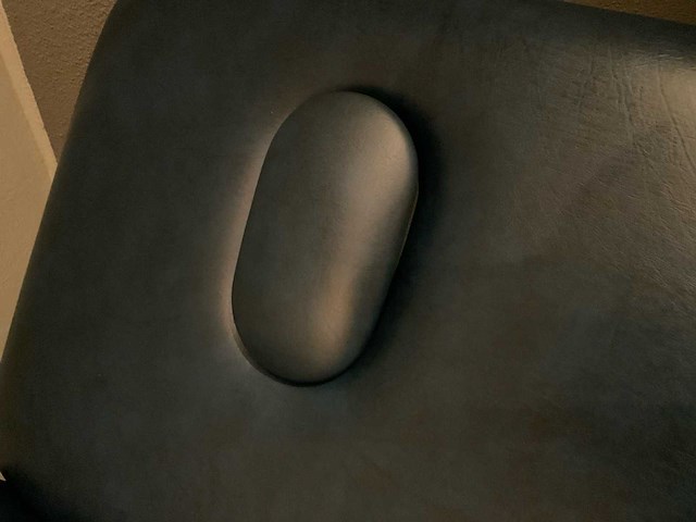 Wesseling eco-line elektrische massagetafel met voetpedaal - afbeelding 3 van  11