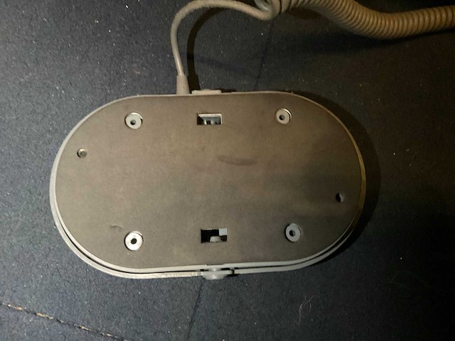 Wesseling eco-line elektrische massagetafel met voetpedaal - afbeelding 10 van  11