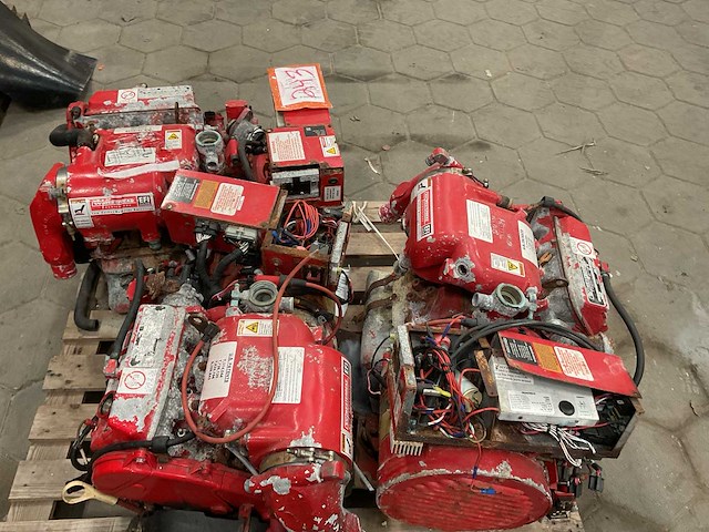 Westerbeke stroomgenerator (3x) - afbeelding 12 van  13