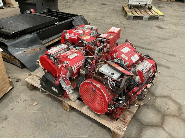 Westerbeke stroomgenerator (3x) - afbeelding 1 van  13