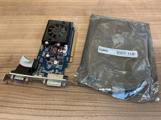 Western digital | 500gb - sata 3,5” | interne hardeschijf - afbeelding 1 van  7