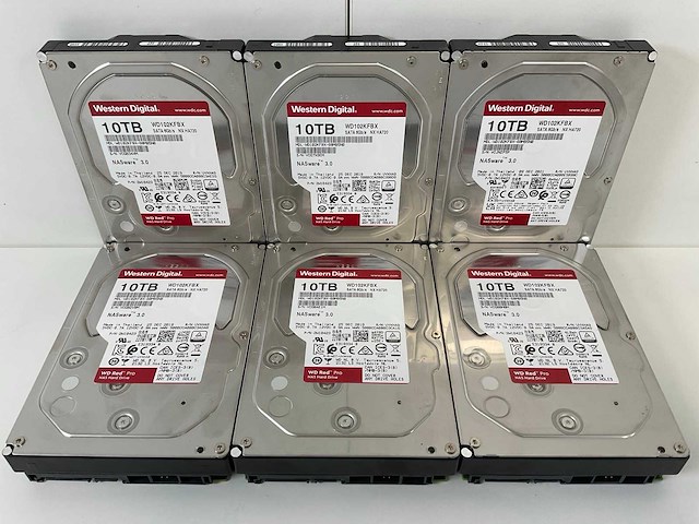 Western digital (wd102kfbx) red pro 10 tb sata nas hdds (6x) - afbeelding 1 van  6