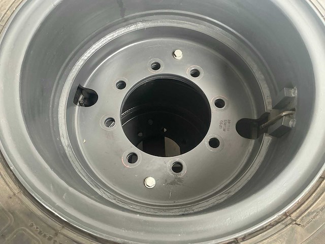 Westlake 8.25-20 bandenset voor graafmachine “ongebruikt” - afbeelding 11 van  14