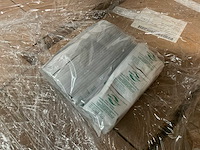 Wet-nap moist towelette partij handcleaner - afbeelding 2 van  4