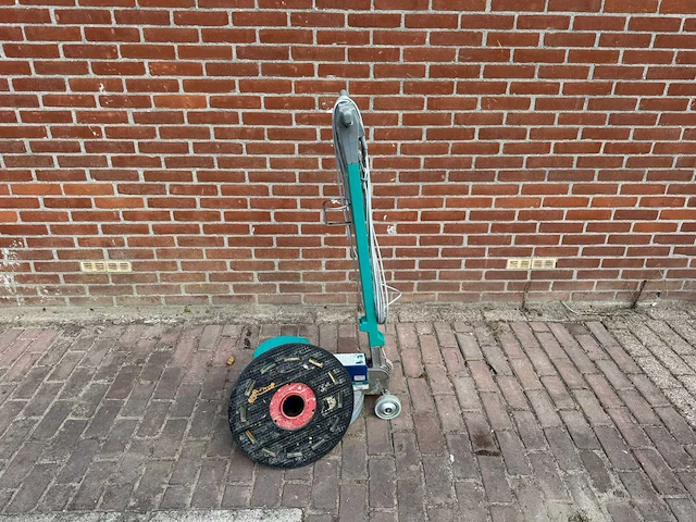 Wetrok - 515hs - schrob-zuigmachine - afbeelding 2 van  3