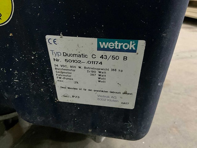 Wetrok duomatix c 43/50 b schrobmachine op accu - afbeelding 3 van  6
