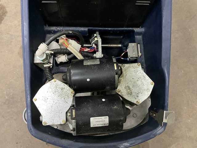 Wetrok duomatix c 43/50 b schrobmachine op accu - afbeelding 4 van  6